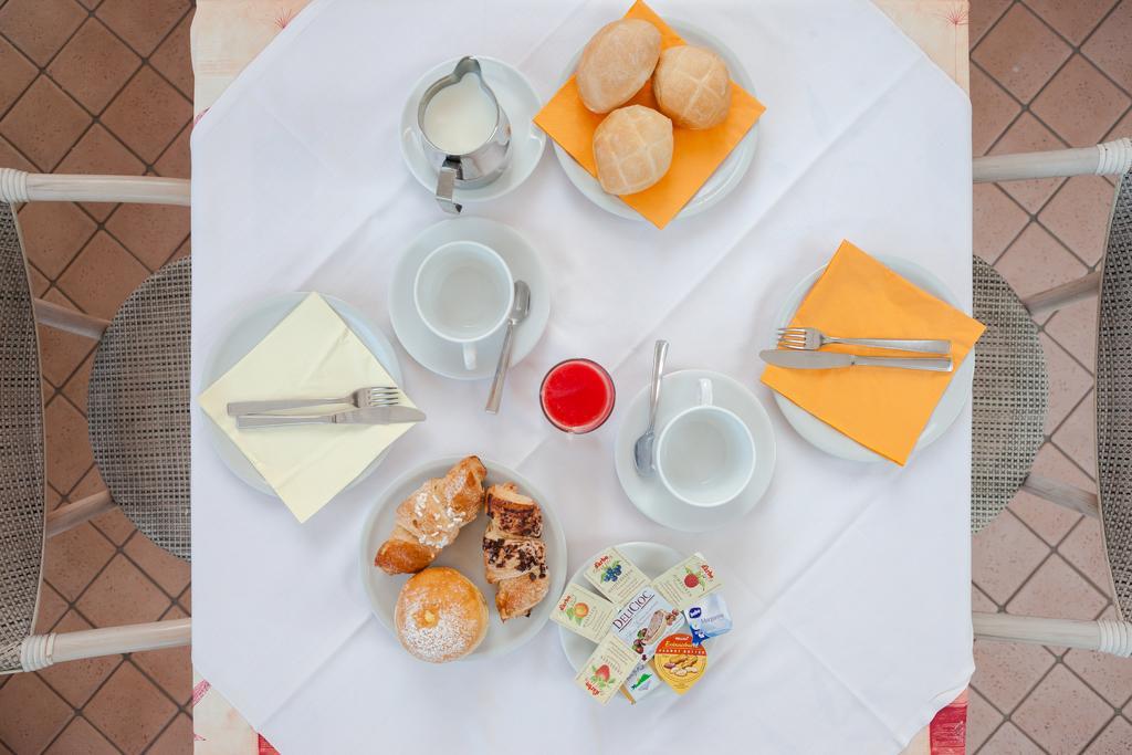 Hotel Benacus Bardolino Ngoại thất bức ảnh