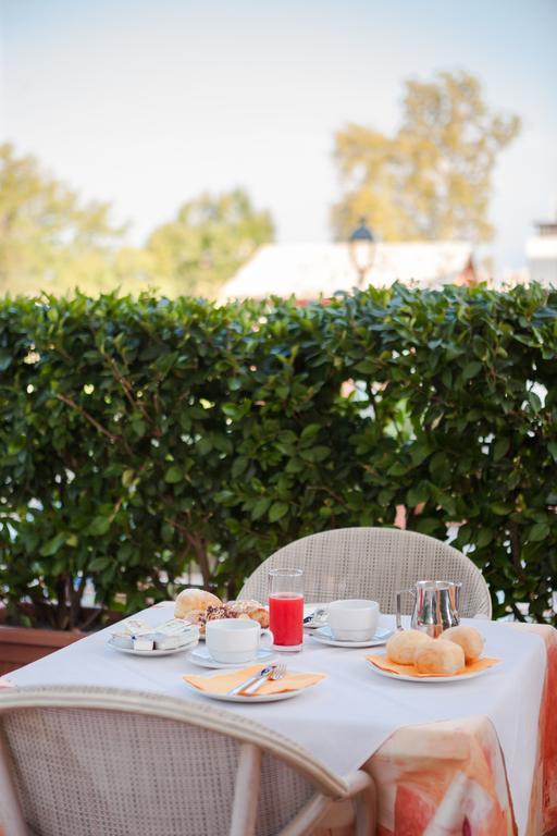 Hotel Benacus Bardolino Ngoại thất bức ảnh