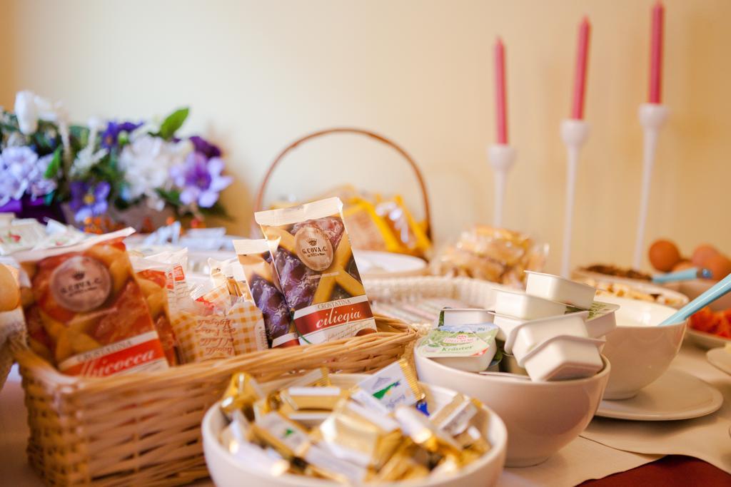 Hotel Benacus Bardolino Ngoại thất bức ảnh