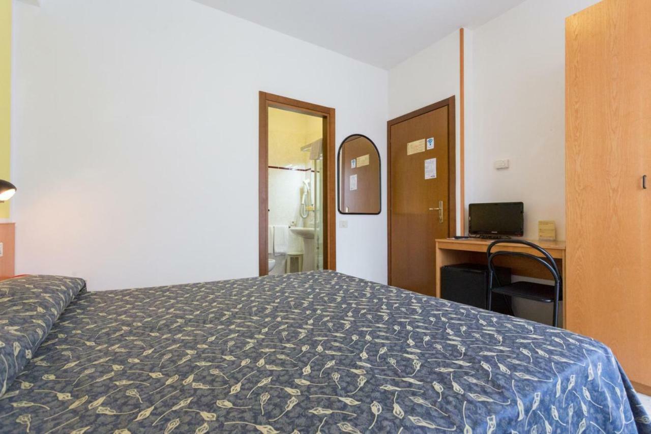 Hotel Benacus Bardolino Ngoại thất bức ảnh